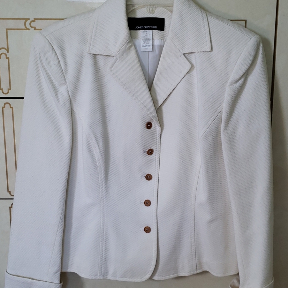Jones New York white cotton jacket